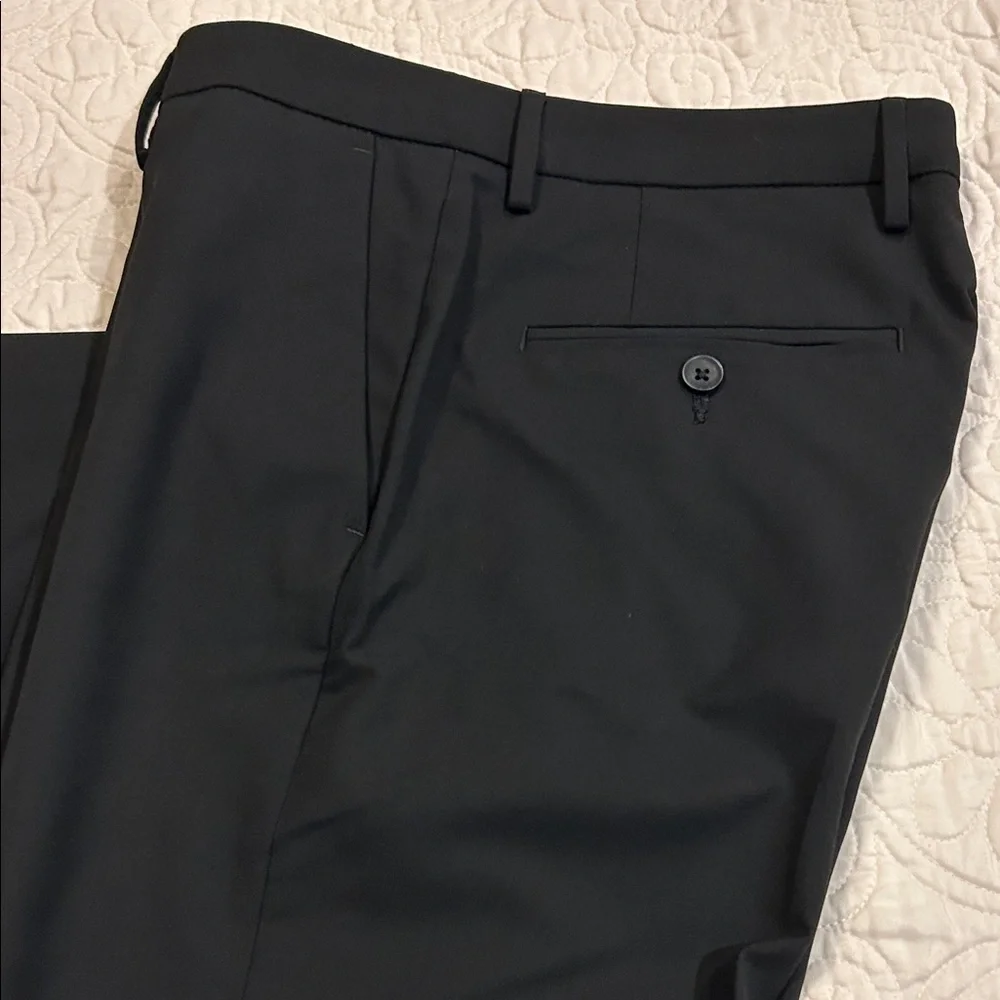 Haggar 30x30 Black Slim Fit Stretch Pants - Picture 5 of 5